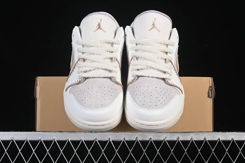 All categories Air Jordan Jordan series basketball shoes Air Jordan 1 Low Air Jordan 1 Low AJ1 Joe 1 meter white brown low-top casual sneakers HV4268-120